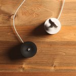 Elago D Stand Lightning Charging Station - док станция за iPhone, iPad mini, Siri Remote, Magic Mouse и AirPods (сребриста) 6