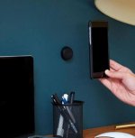 Knomo Magnet Mag Mount - магнитна поставка за табло на кола и всякакви гладки повърхности за смартфони (черна) (bulk) 7
