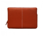 Urbano Genuine Premium Cowhide Sleeve - кожен калъф (естествена кожа) за MacBook Pro 17 и лаптопи до 17 ин. (червен) 1