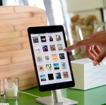TwelveSouth HiRise - алуминиева повдигаща поставка за iPhone и iPad (сребриста) 7